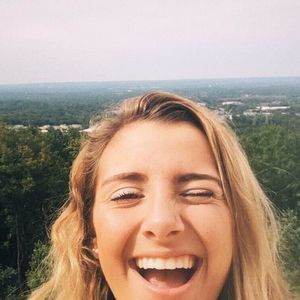 Meet your Posher, Madalyn